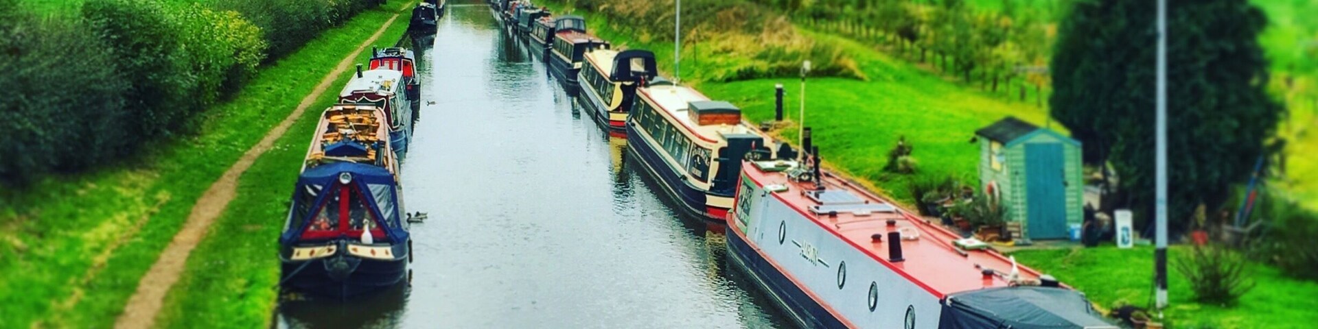 Not much traveling to reach here as a rather local visit. I had never heard of this place prior to visit. What a delightful attraction if you fancy having a lazy afternoon though pack a picnic or pop into the cafe as the local pub do not serve food during the day. Well worth a visit
