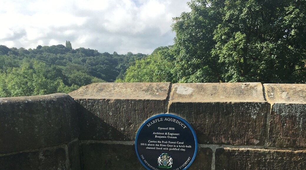 Plaque describing when the Aqueduct was built and by whom.