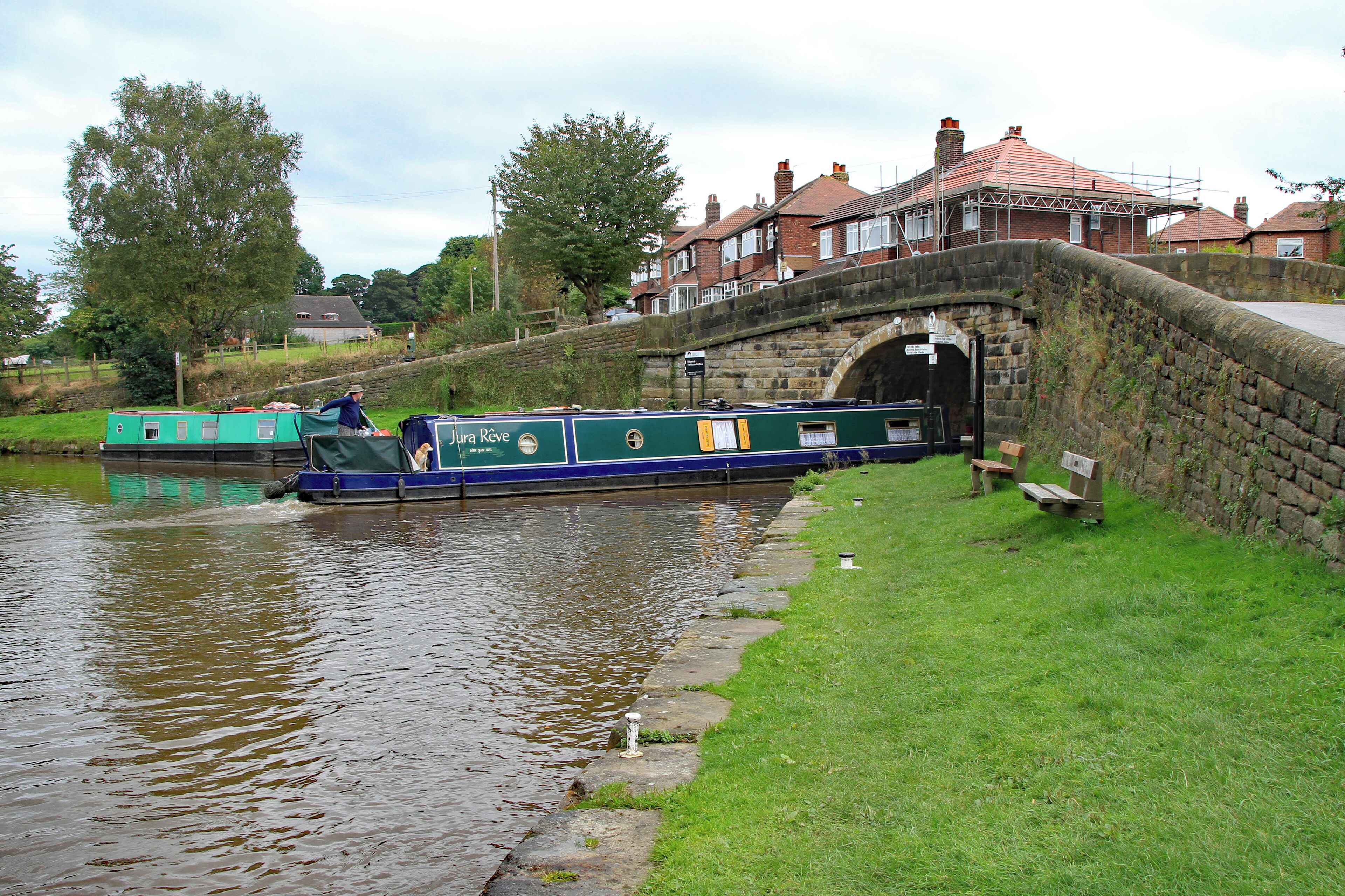 Number 1 (Junction Bridge) On Macclesfield Canal Wikidata has entry Q26551240 with data related to this item.