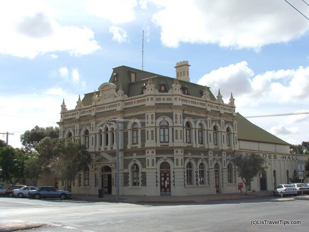 #troveon

Broken Hill is just a country town a long, long way from anywhere (about 500km to Adelaide) today. But the town grew rich on mines - and has some impressive buildings on the main drag Argent Street (really) 

This is Trades Hall on Blende Street - yes this is pretty much where unionism started in NSW. When I worked there in the mid 1980's married women couldn't be union members and were therefore very limited in the jobs they could do. 