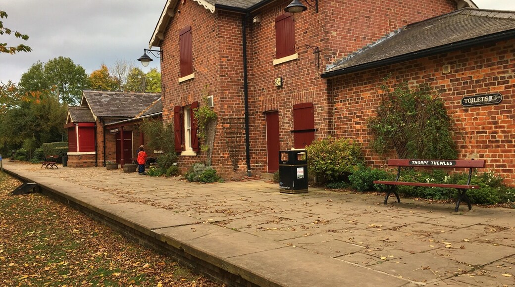 These tea rooms are in the old Station house in Thorpe Thewles. It's on an old disused railway line. Now the Home of a family park, walking and cycling routes and even has an observatory