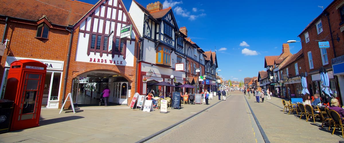 Stratford-upon-Avon featuring a house, a city and street scenes