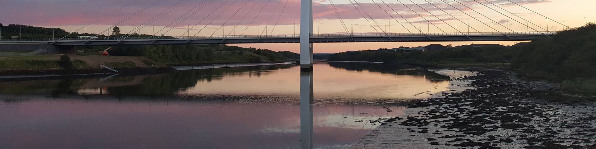 So many people take things for granted me being one of them. I cross this bridge almost daily, but rarely go down to the river and stop to just take it all in. Its a gorgeous place to capture sunsets aswell as the wildlife that live alongside the river Wear. Picturesque! No need for filters when you get sunsets like these. 💜#sunsets ##picturesque #northernspirebridge #Sunderland #stopandtakeitallin.