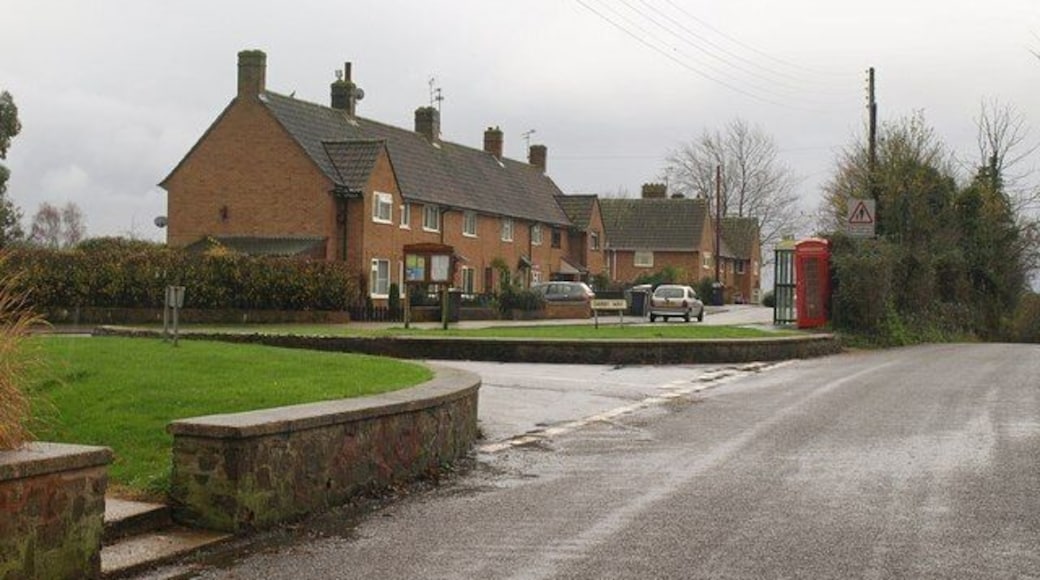 Housing at Darby Way, Bishops Lydeard Darby Way forms a circular estate north of the village on the Cothelstone Road (foreground).