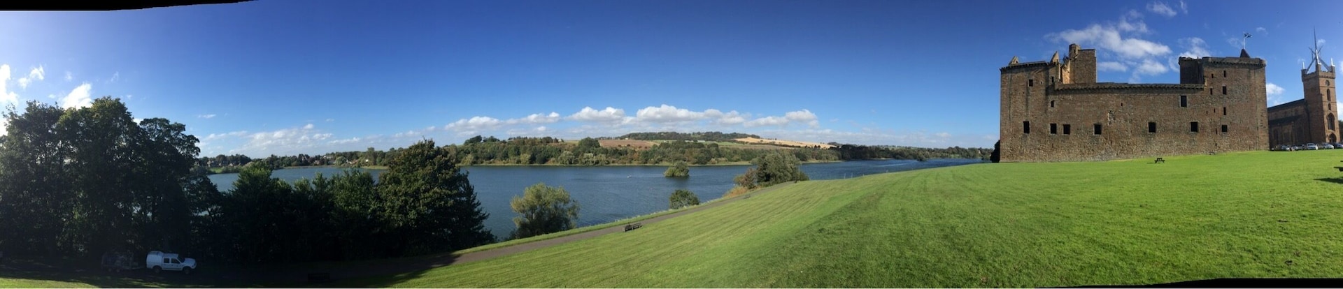 panoramic view of Linlithgow Palace and Garden. The Place Queen Mary of Scots was born.
