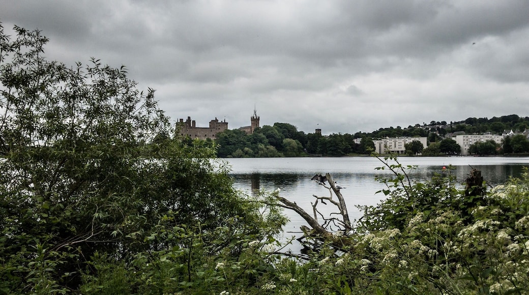 The Palace from the side of the lake...