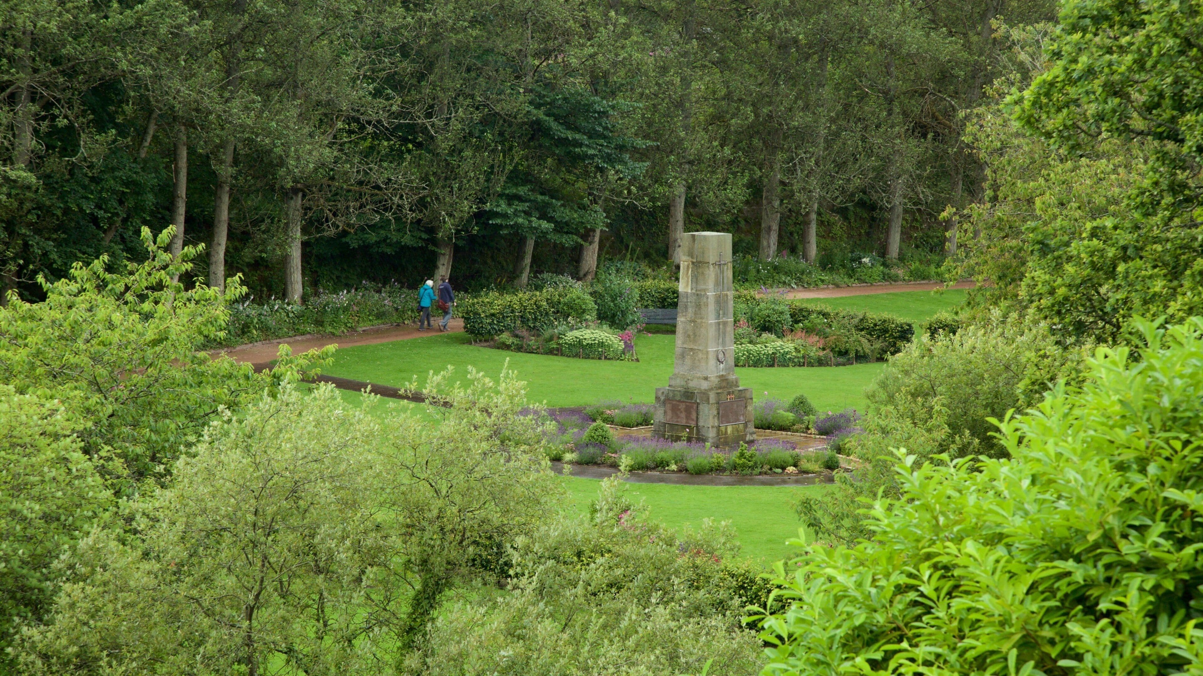 Dunblane which includes a park