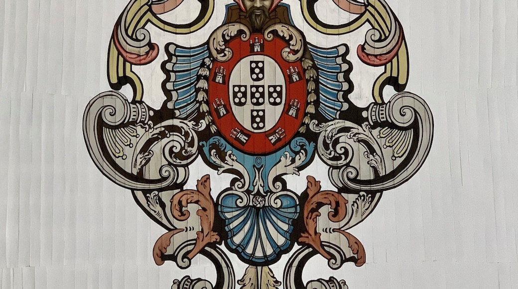 #leiria #portugal #church #igreja
Classified in 2015 as a Monument of Public Interest, the Church of Mercy is situated where it was the synagogue of the Jewish community. The building currently houses the CDIL-Center for Intercultural Dialogue of Leiria.
Classificado em 2015 como Monumento de interesse público, a igreja da Misericórdia está situada onde era a sinagoga da comunidade judaica. No edifício funciona presentemente o CDIL-Centro de Diálogo Intercultural de Leiria.