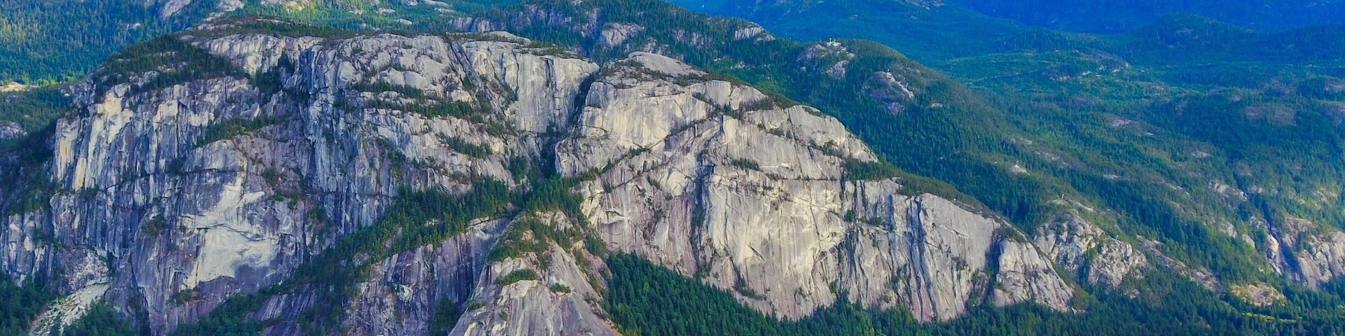 The Stawamus Chief in Squamish, British Columbia! Absolutely massive rock face. Saw a group of rock climbers making their way up! #squamish #britishcolumbia #BC #canada #rockclimb #takeahike #thechief #howesound #nature
