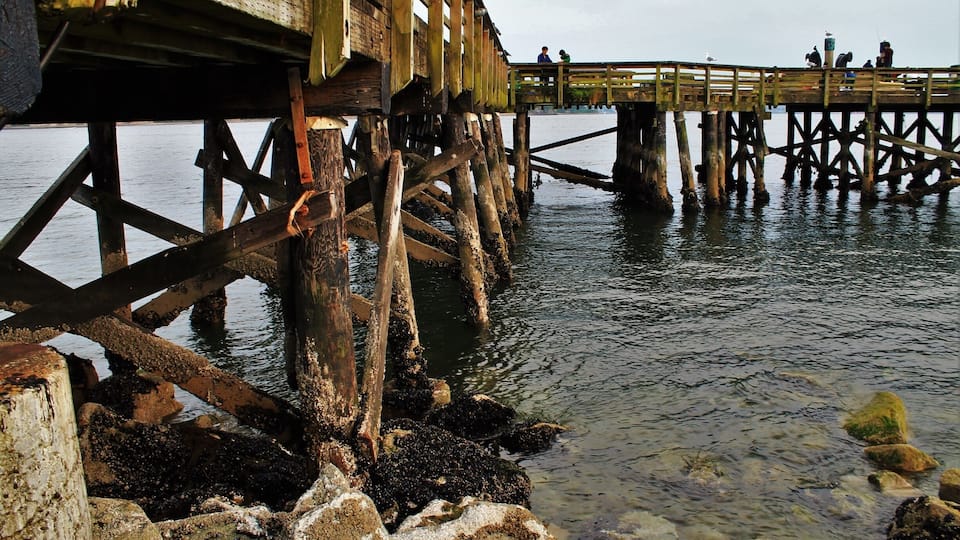 A nice place for a stroll along the ocean