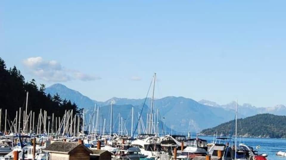 Beautiful day for a Postcard Photo Shoot :-). We wished we would have more time to spend in this lovely Bay.
#blue