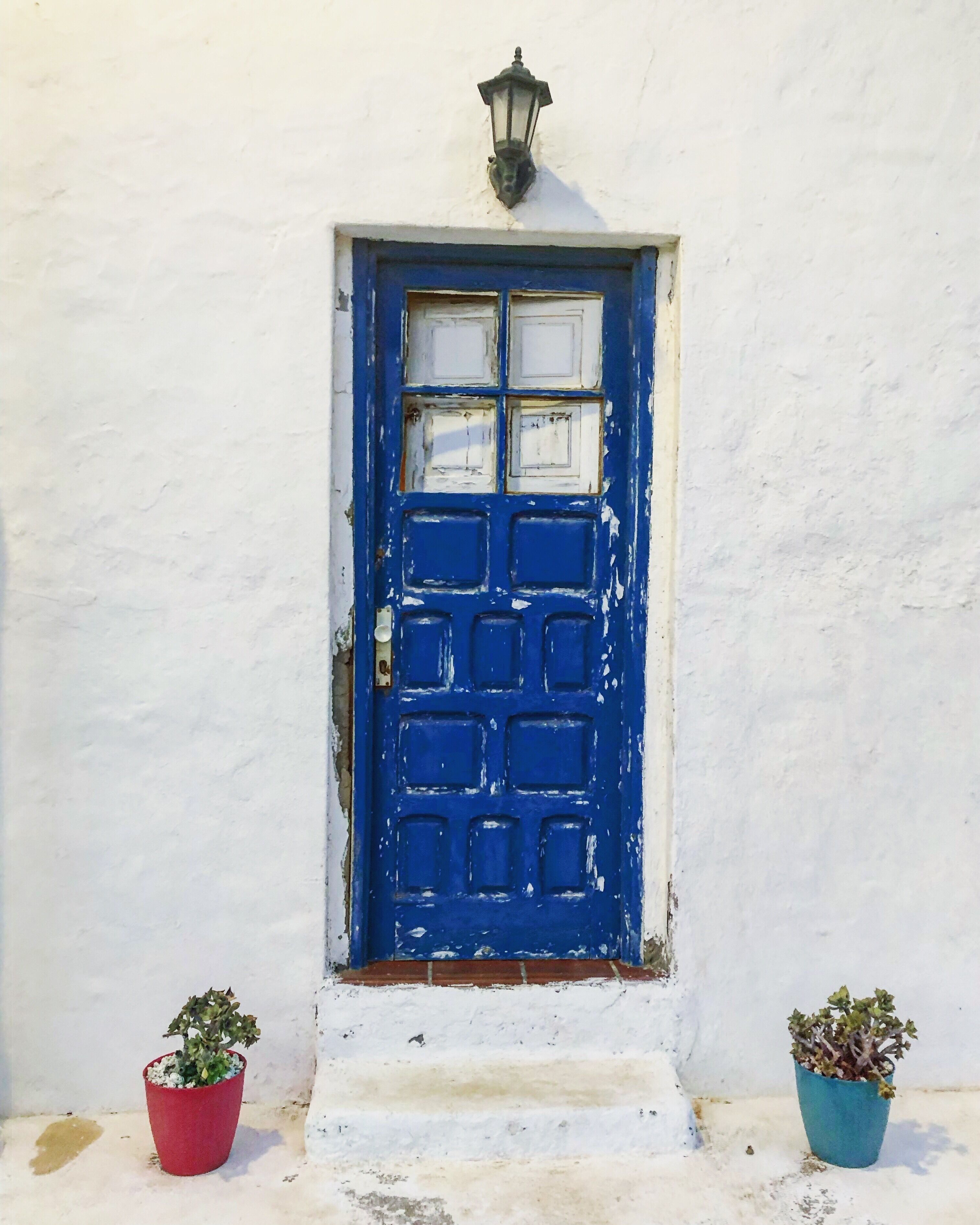 A beautiful tranquil place by the sea... plenty of lovely restaurants with a stunning view