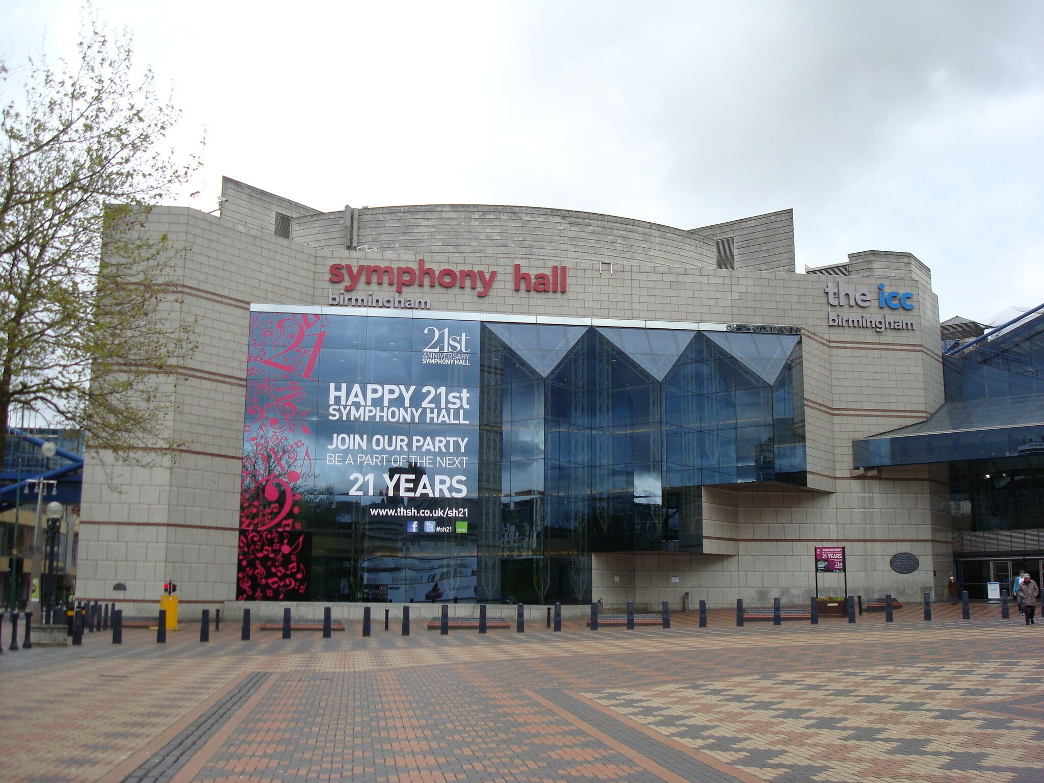 It is the home to the CBSO and hosts all types of concerts.