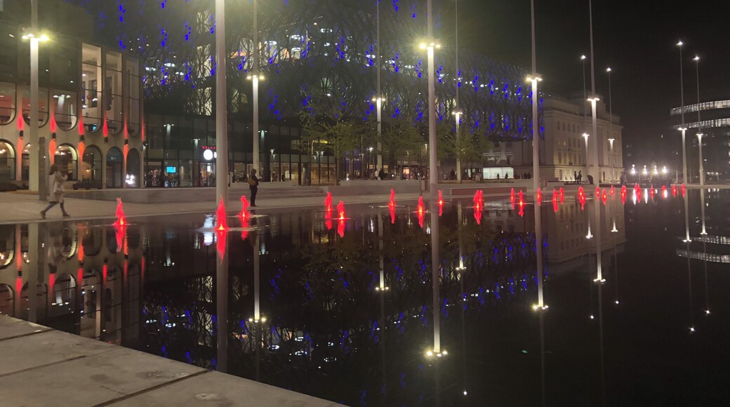 Trip to the theatre. Must visit the library next (pictures in background)