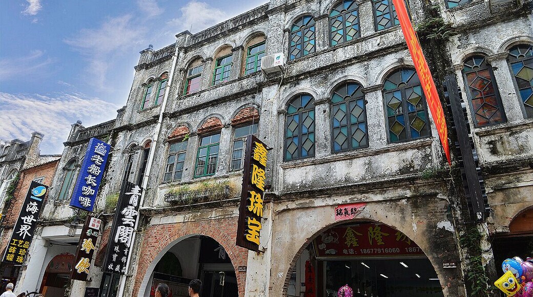 #Beihai Old Street, if you are here, you may also fall in love with it.
爱上北海老街
https://twitter.com/Beautifulgx