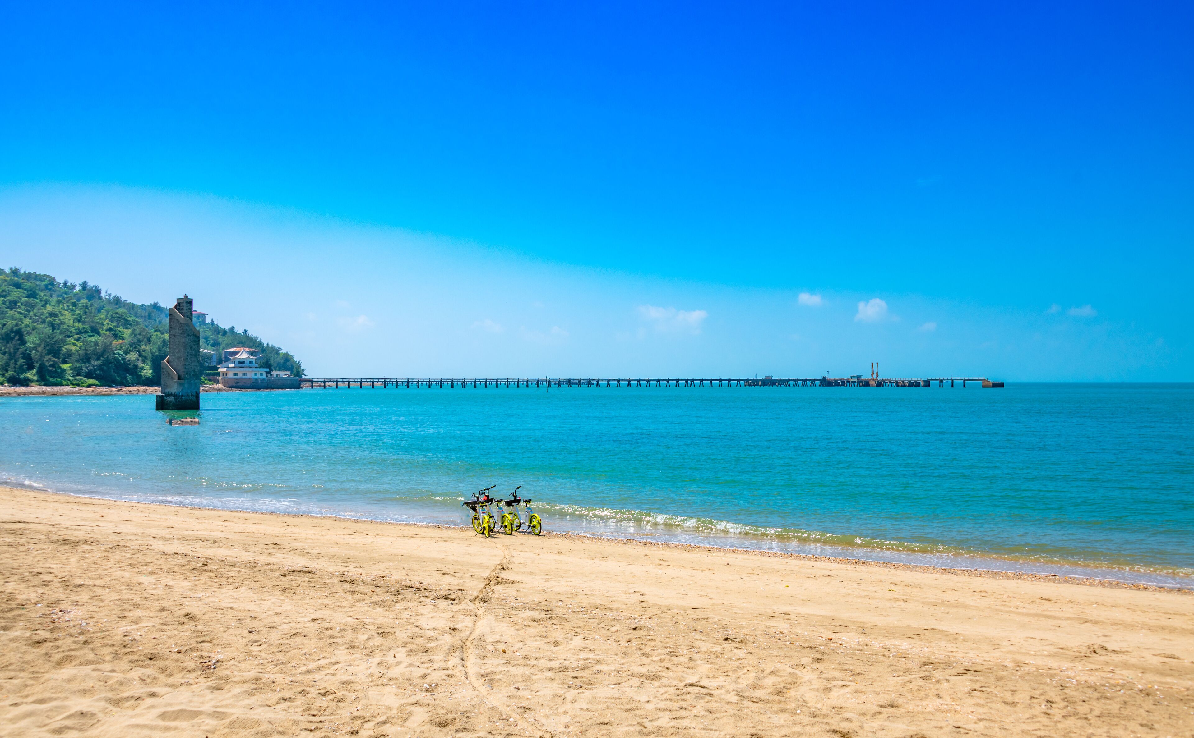 Coastal scenery in guantouling national forest park, beihai city, guangxi, China