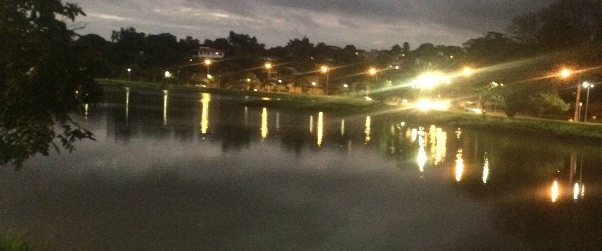 Pampulha area: this place is used for a sort of people to run... There is a nice view