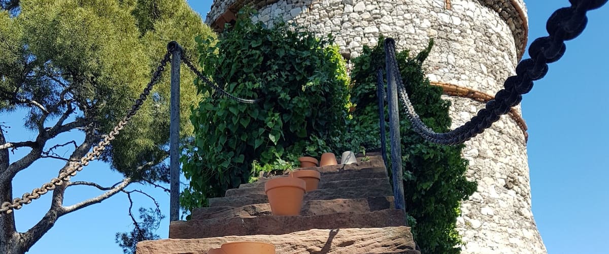 Steps to watch tower by pool