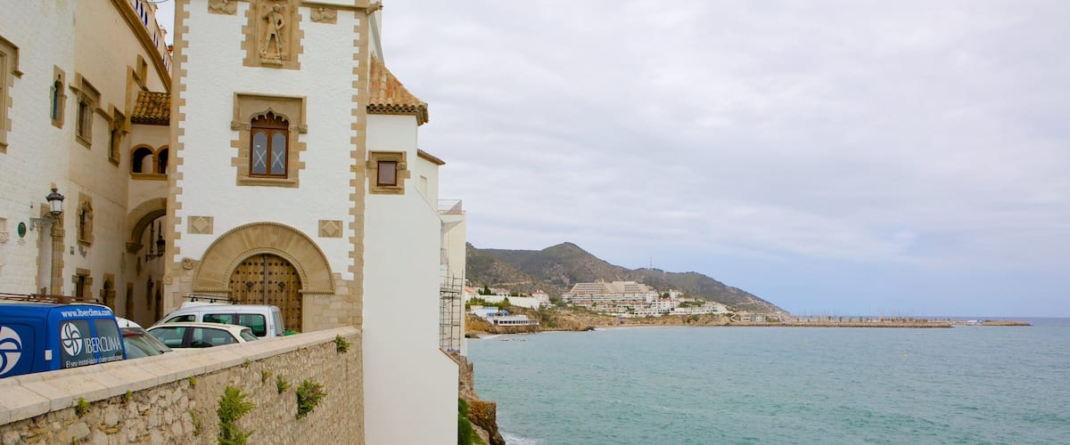 Sitges Hotel Guide