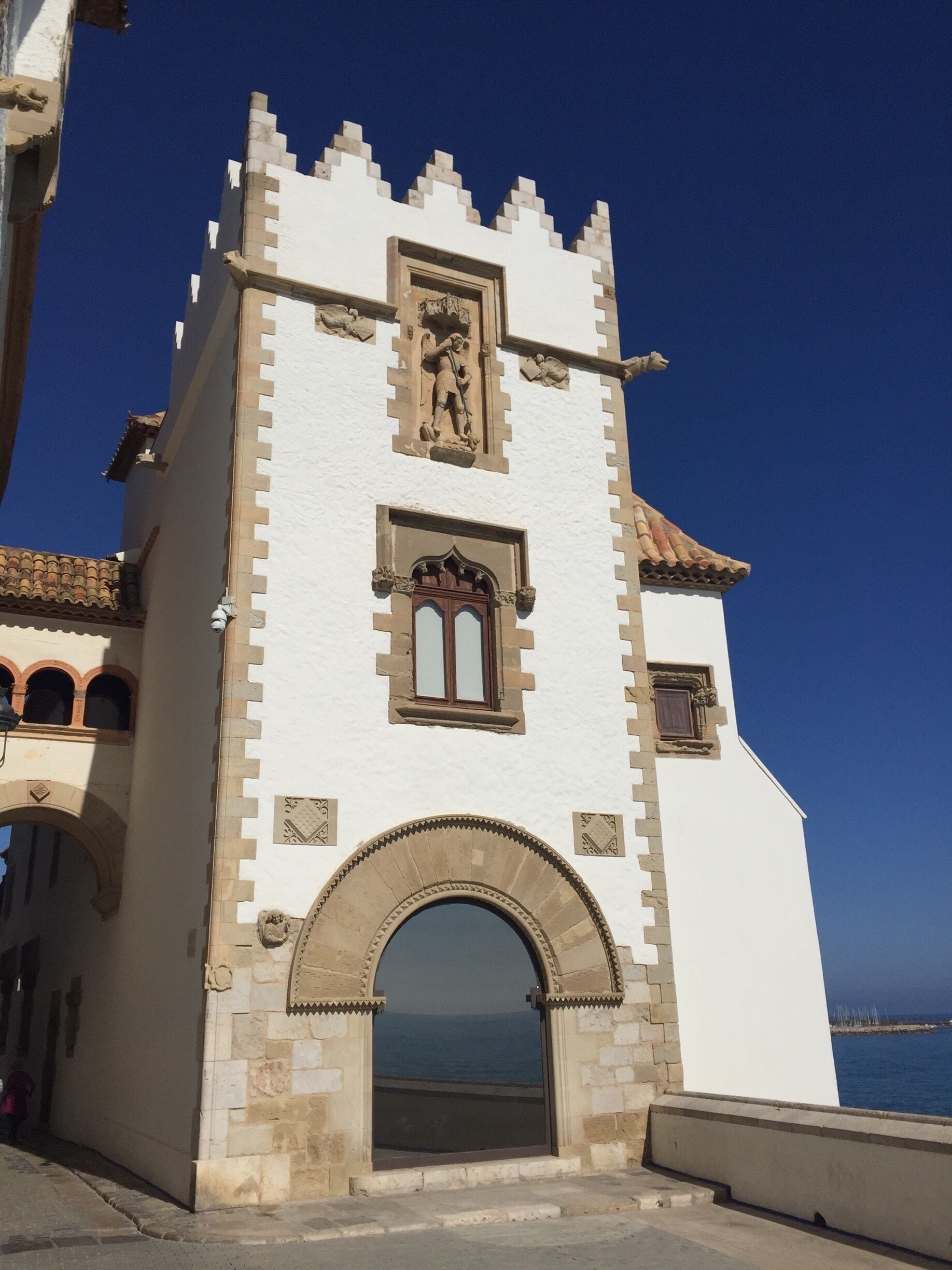 Love this building..mirror window.