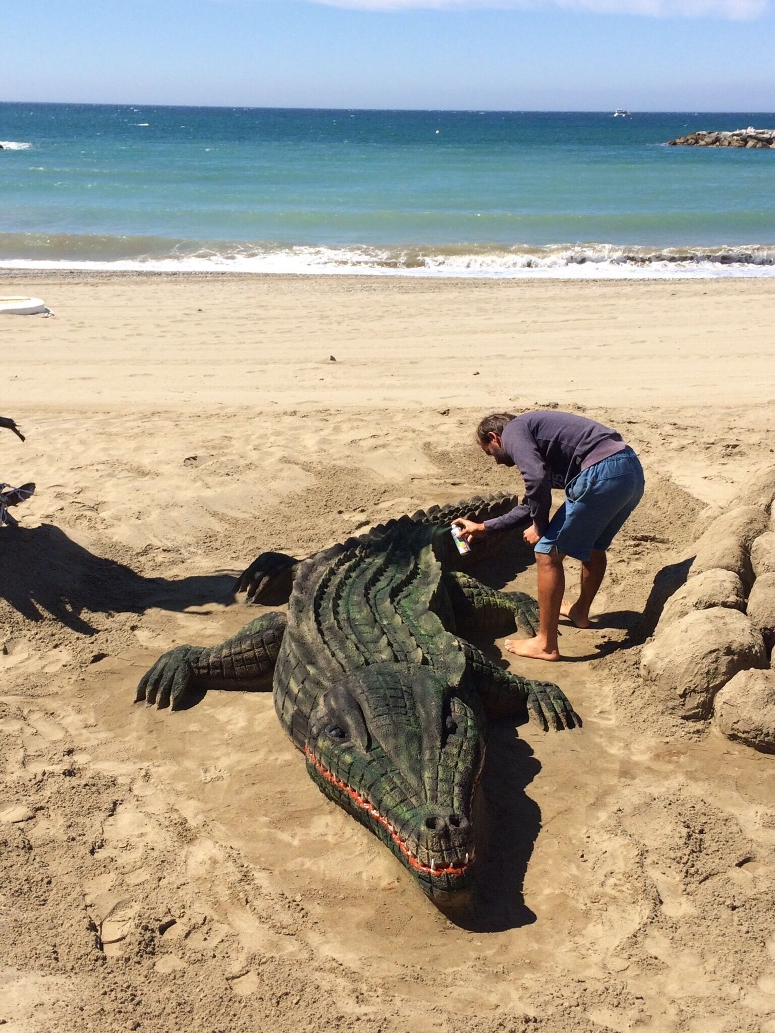 If you like to shop for luxury goods, this is the place, but you will also find this sand artist and many other beautiful sites.