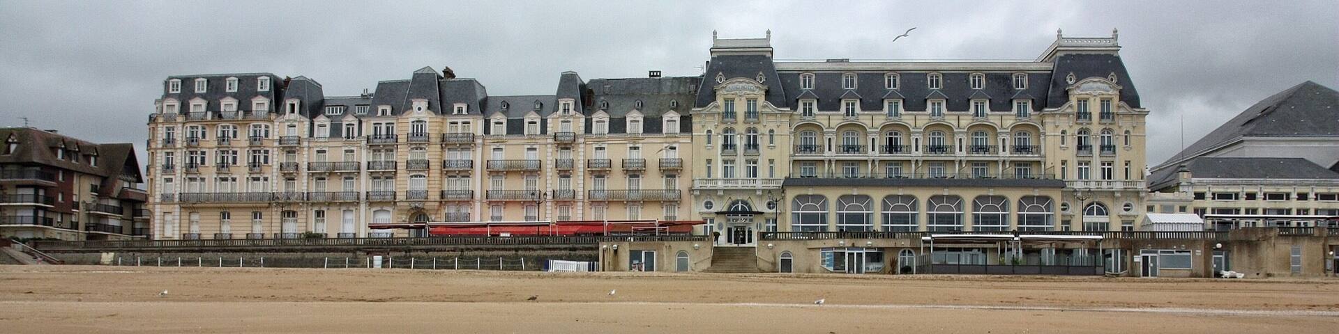 Casino and hotel . Nice Seaside resort.