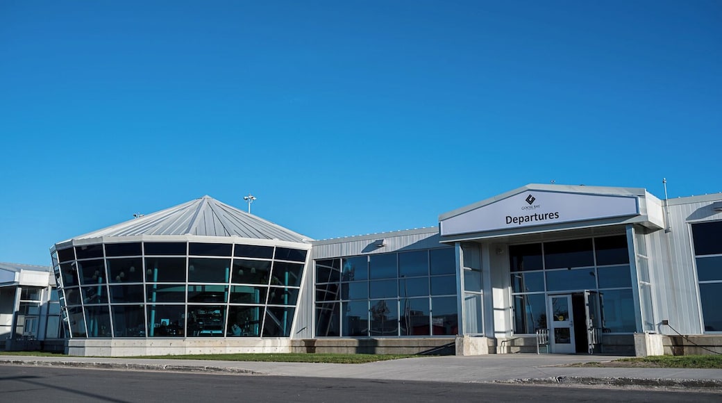 This place is COLD in January - stopped on the way from London England to Toronto Canada