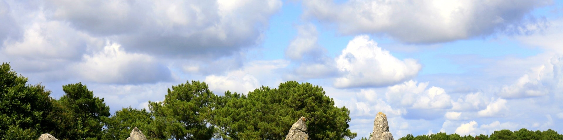 Carnac featuring tranquil scenes and heritage elements