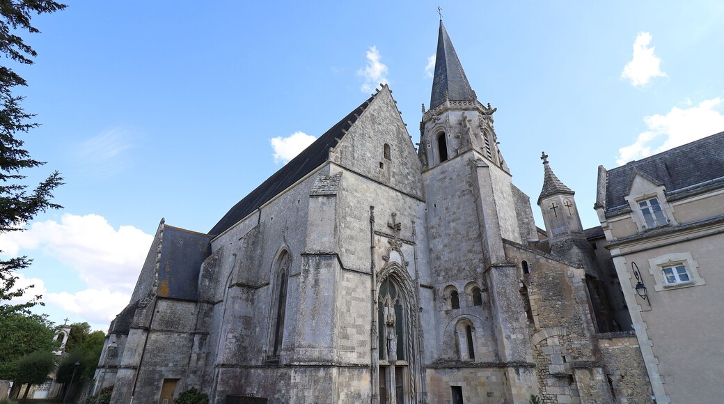 Abbaye Saint Martin de Liguge, village de Liguge, département de la Vienne, France