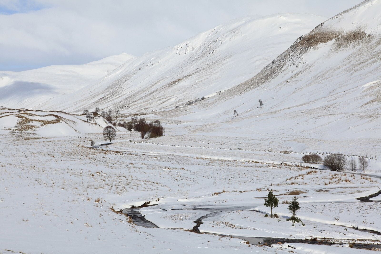 Gleann Taitneach Looking North up Gleann Taitneach.