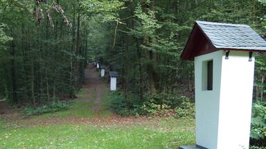 This is a photograph of an architectural monument. It is on the list of cultural monuments of Wenden, no. 5
