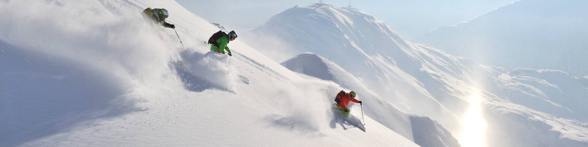 Sankt Anton am Arlberg mostrando nieve, montañas y ski en la nieve