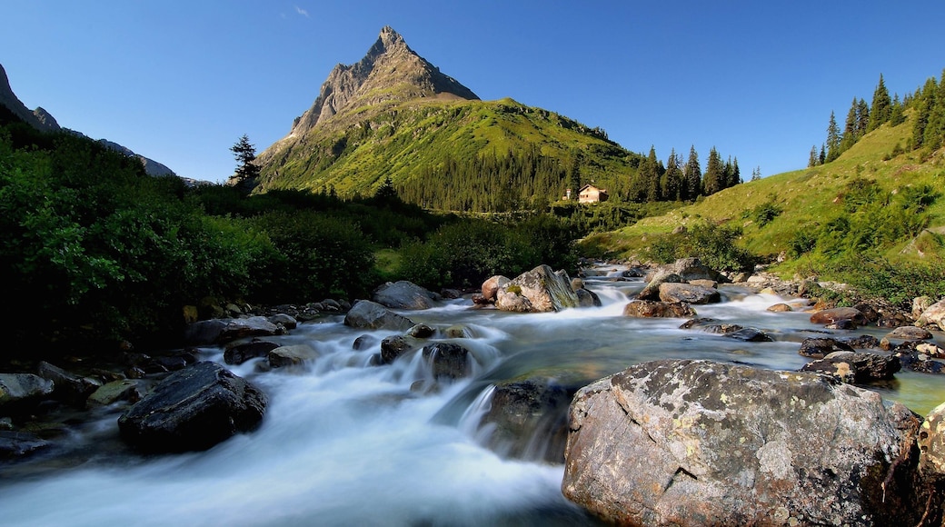 Sankt Anton am Arlberg which includes a river or creek, rapids and mountains