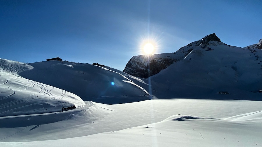 New Year Ski trip to the Arlberg
@lechzuers
@stantonamarlberg
#powder #snow #ski #arlberg