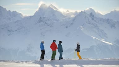 Serfaus welches beinhaltet Berge, Skifahren und Schnee