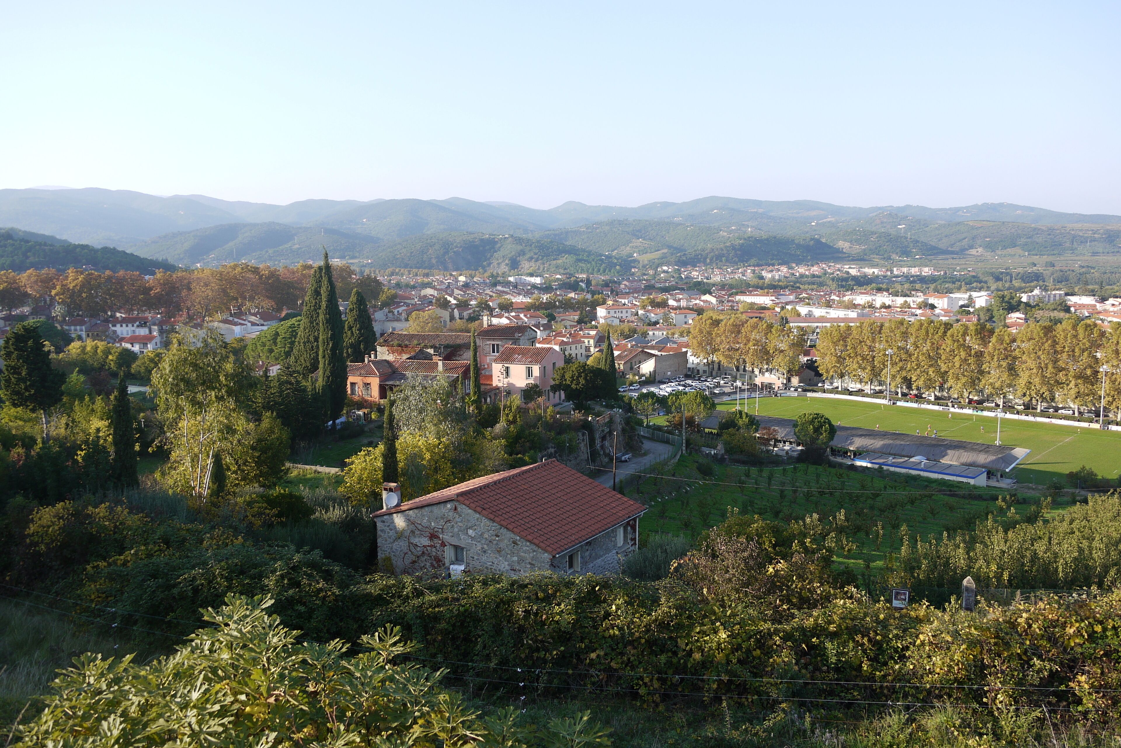 Le couvent des Capucins et le stade Louis Fondecave