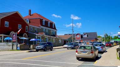 Baddeck cho thấy cảnh đường phố và thị trấn nhỏ