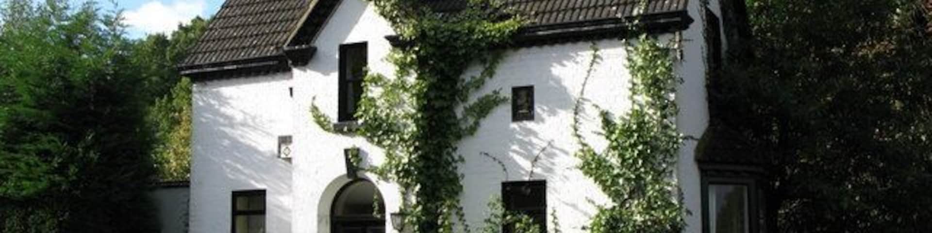 The Lodge, Ruxley Ridge