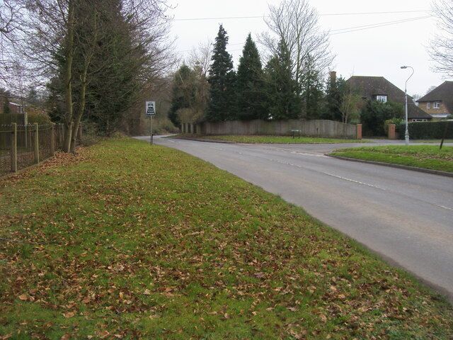 Chesham Lane Chesham Lane passing Foxdell Way