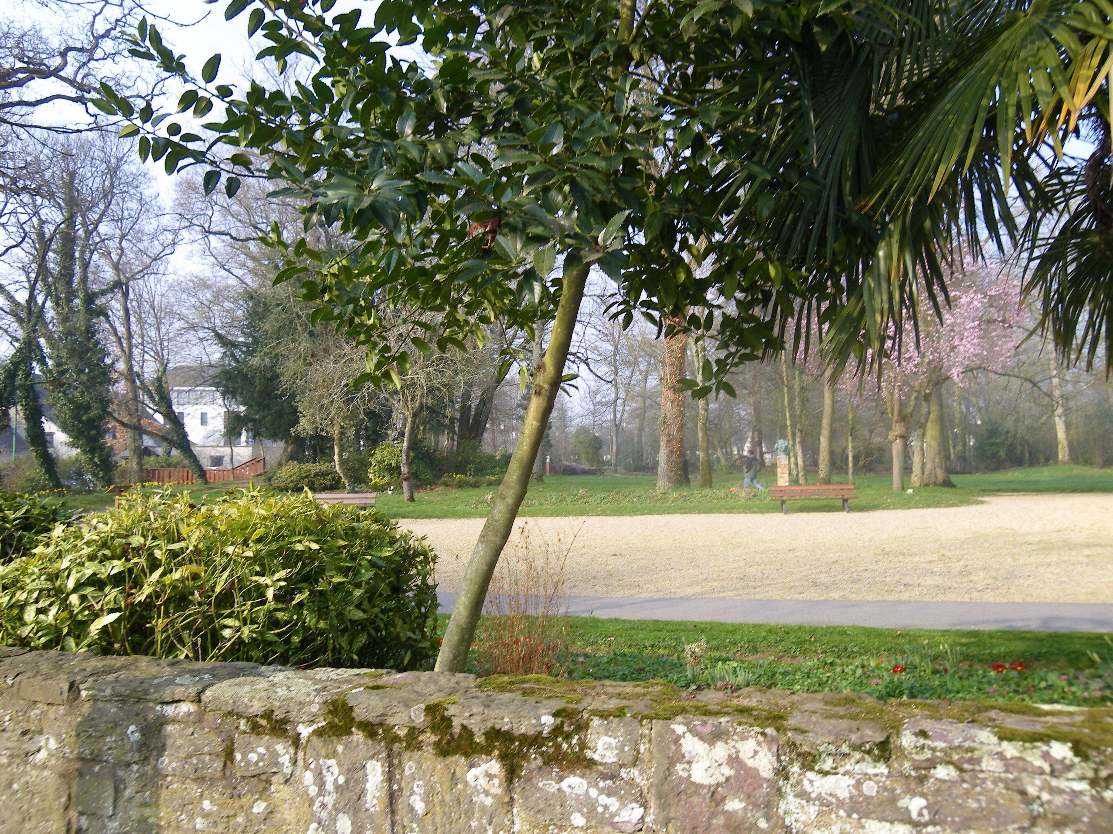 le parc de la mairie a cesson sevigné