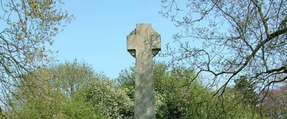 Harmer Green War Memorial. This Great War Memorial stands in the middle of the green.
