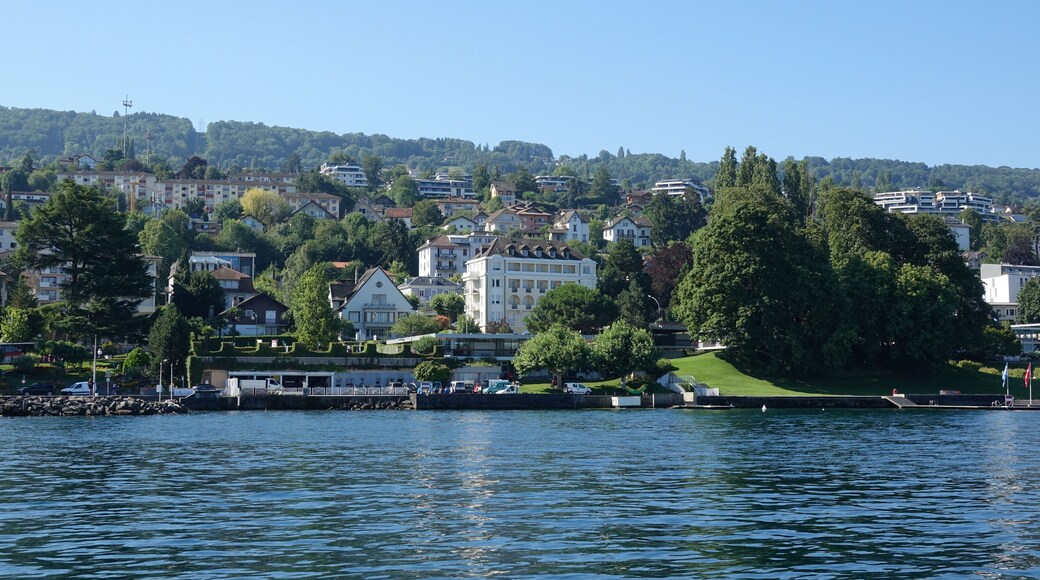 Évian-les-Bains