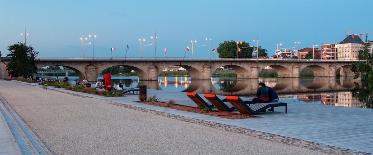 Roanne bridge of le coteau on the edge of the loire