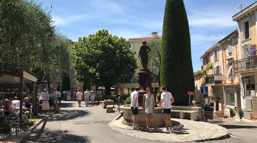 Mougins
