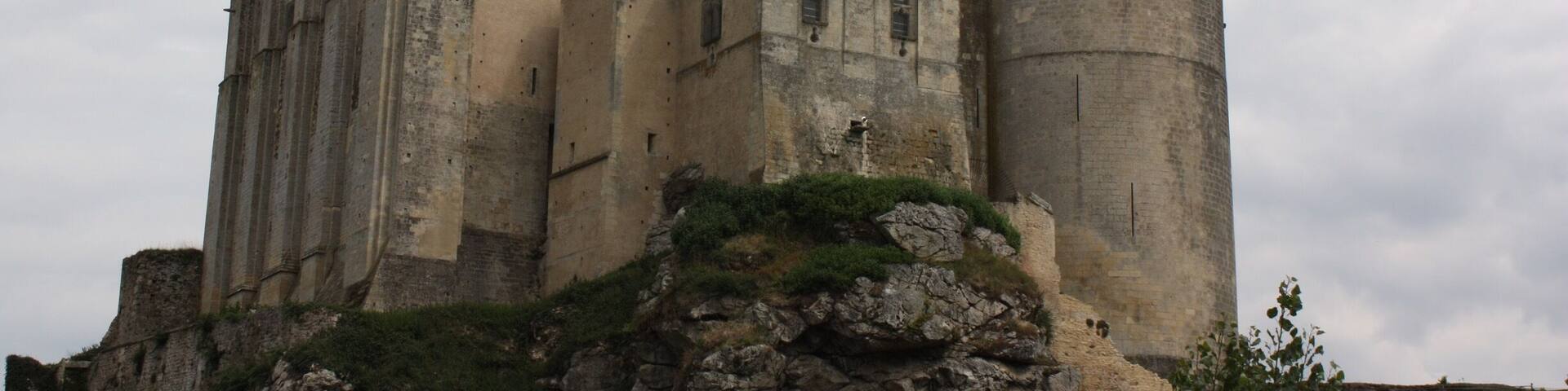 For people who like history , guided tour very interesting.