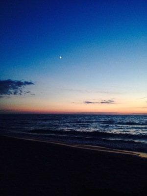 Watching the sun go down by a campfire on the shores of Lake Huron. Canadian adventuring memories 
#canada
#northAmerica
#lakeHuron