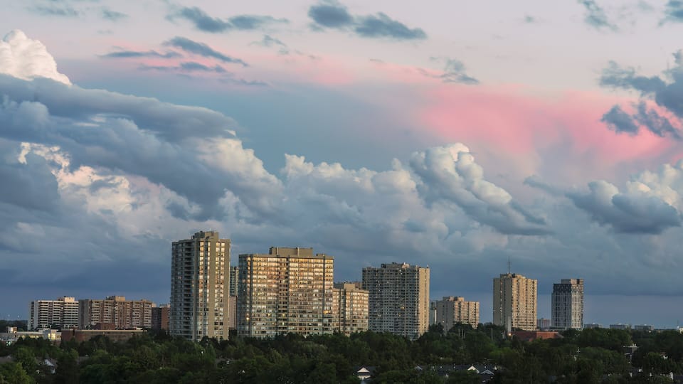 An evening view of the Brampton City from the ski slope at Chinguacousy Park in Ontario