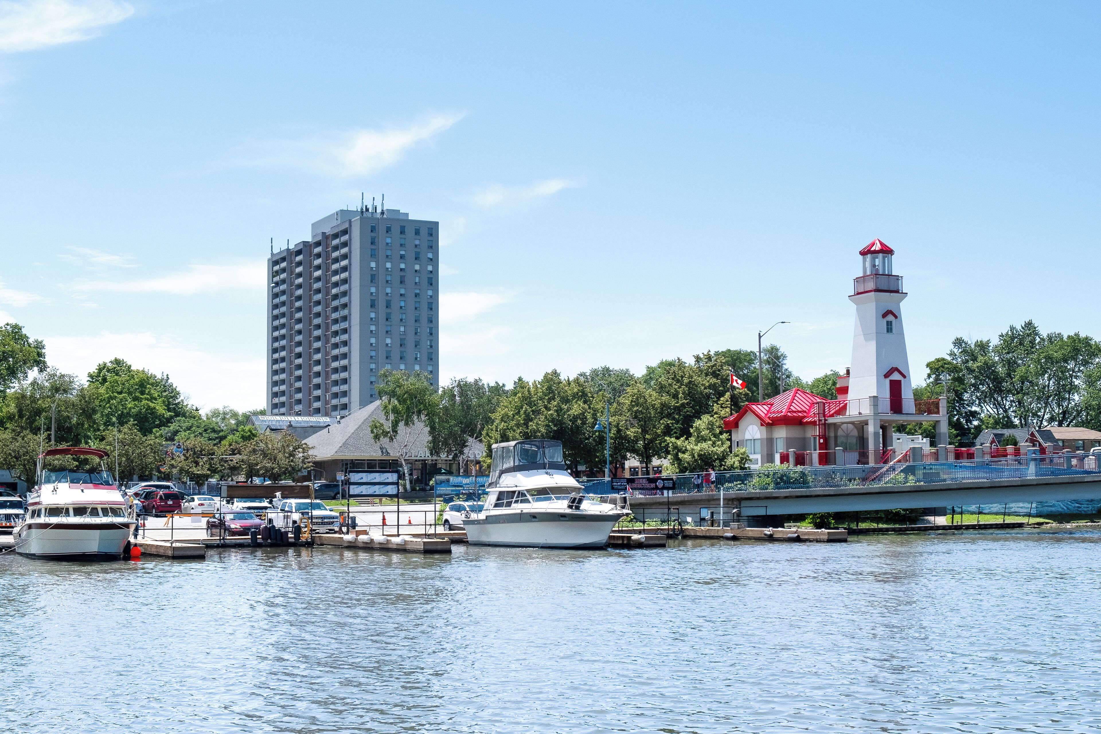 Mississauga_PortCredit_59145-3