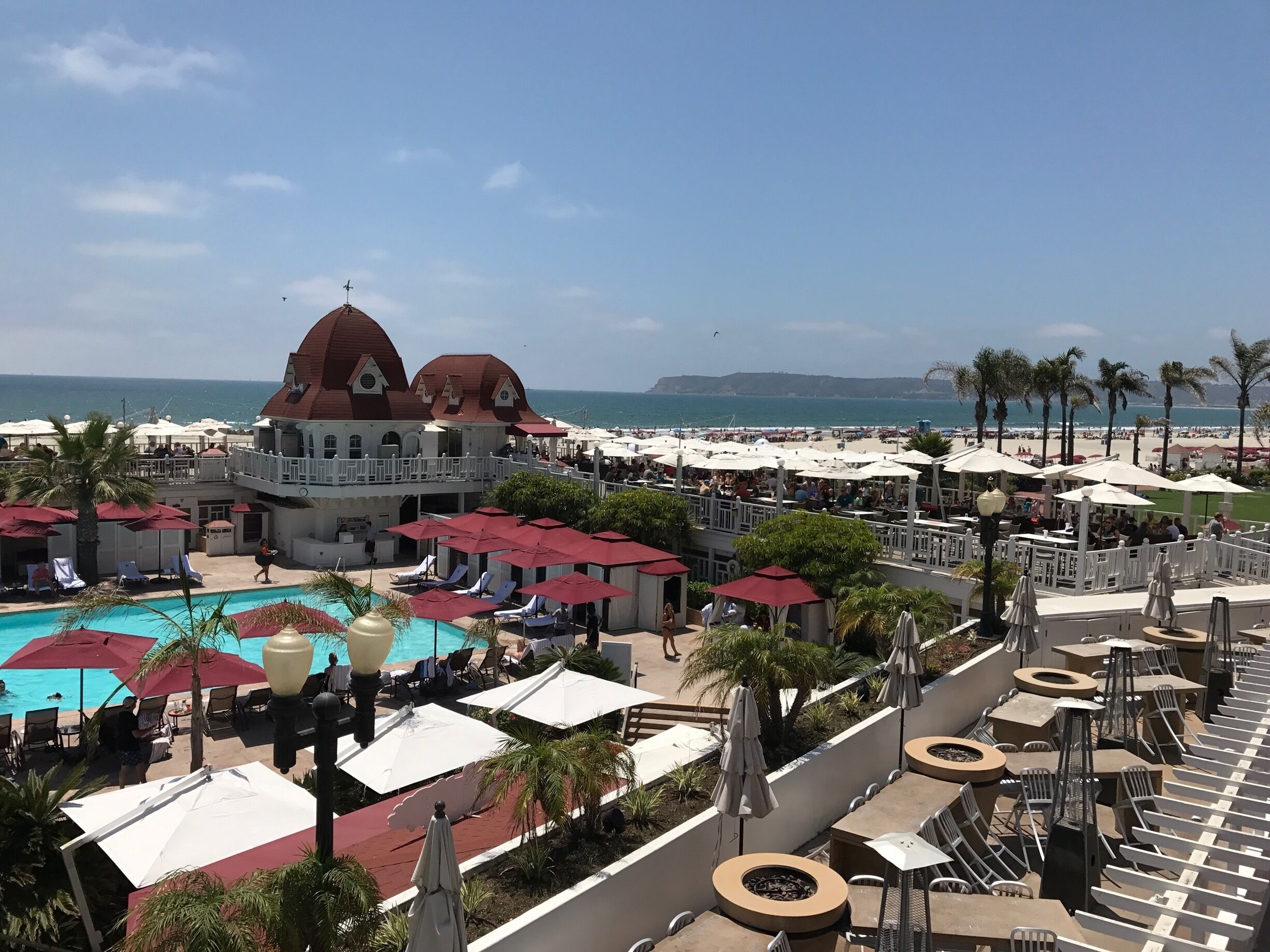 Historic hotel in Coronado just a bridge crossing away from San Diego.  Great views from the patio where you can have a nice lunch even if you are not a guest there.  #merch #lifeatexpedia