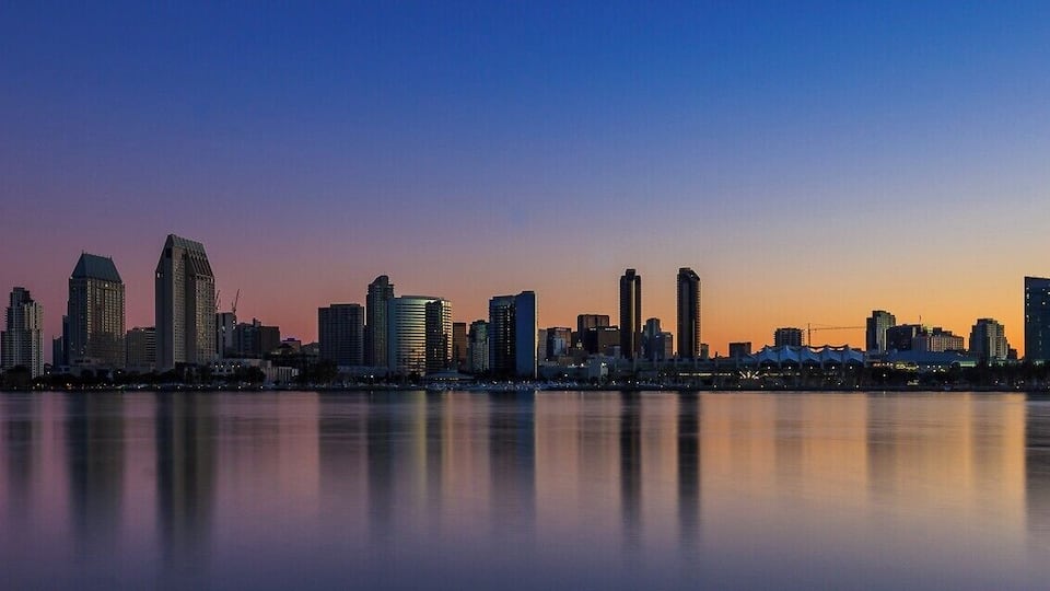 Centennial Park on Coronado is an incredible place to view the San Diego skyline however it's typically incredibly busy. Wake up early for sunrise though and you'll be rewarded with fantastic views and total tranquility.
#UrbanJungle